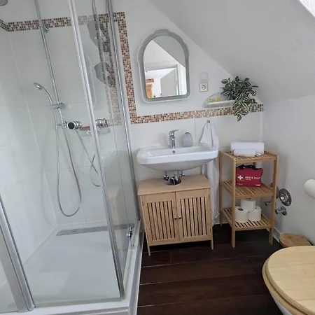 Donaueins, Fuer Bis Zu 4 Pers Mit 1 Schlafzimmer