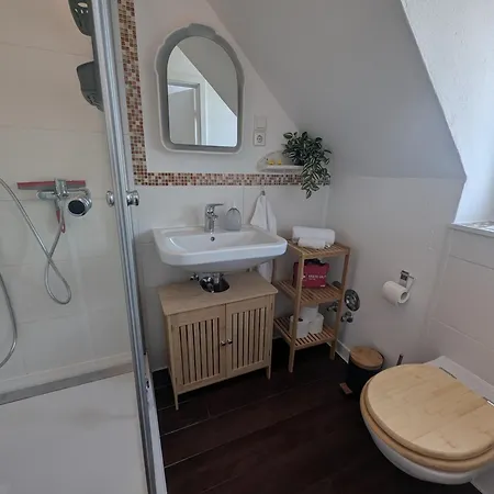 Donaueins, Fuer Bis Zu 4 Pers Mit 1 Schlafzimmer